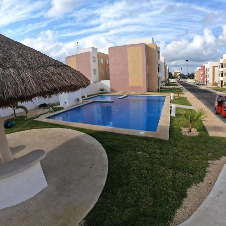 Appartamento Departamento Equipado Cancún Esterno foto
