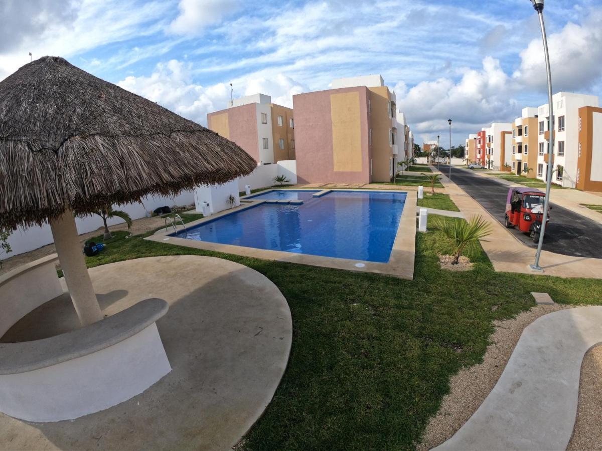Appartamento Departamento Equipado Cancún Esterno foto