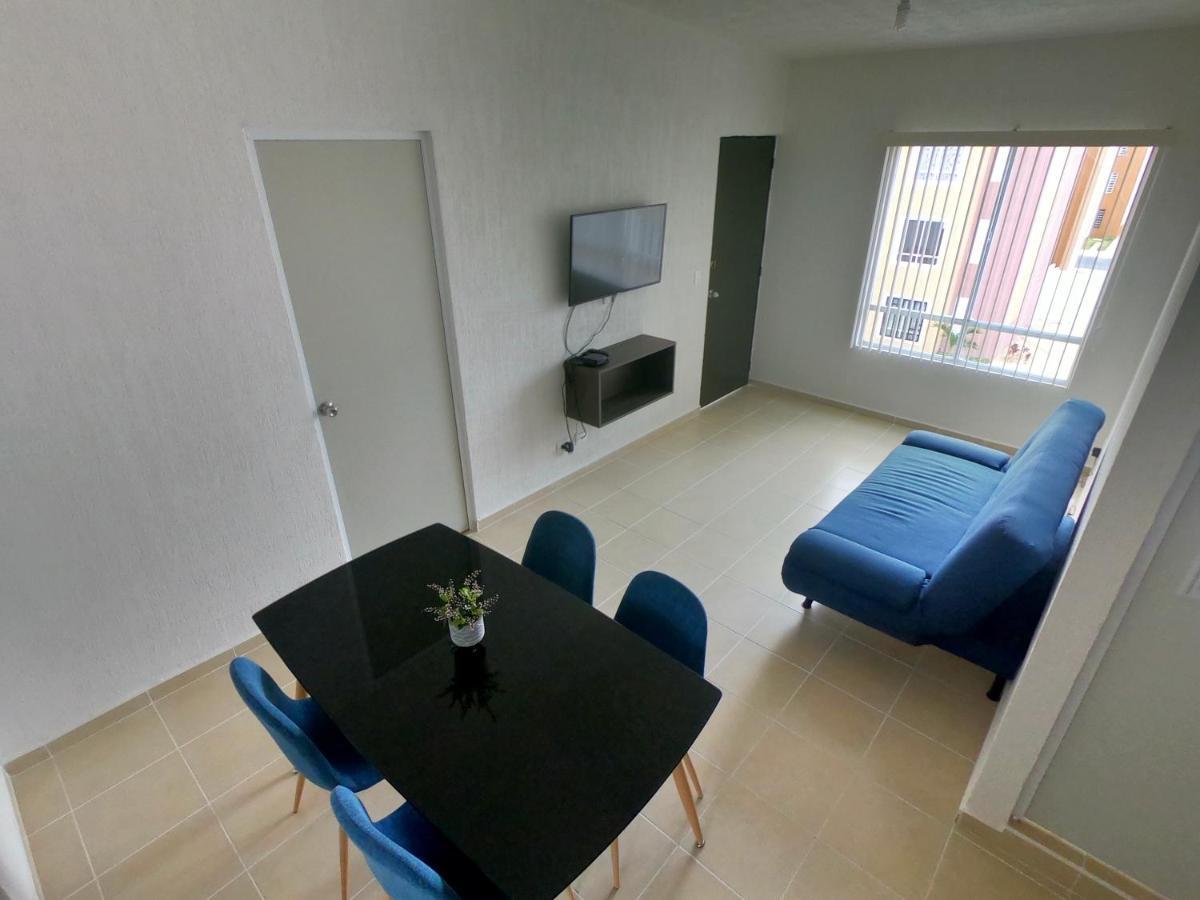 Appartamento Departamento Equipado Cancún Esterno foto